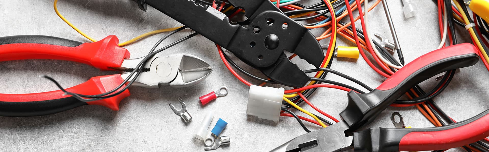 Entdecken Sie die Welt moderner Elektrotechnik bei uns!