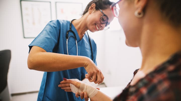 Pflegedienst und Rehabilitation: Hilfe nach Krankenhausaufenthalten