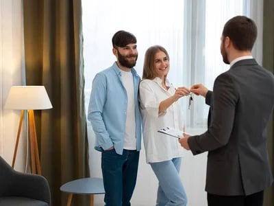 Immobilienmakler Wuppertal: Individueller Service für Senioren, die ihre Immobilie verkaufen möchten