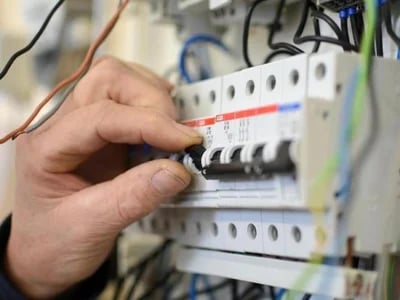 Warum eine erfolgreiche DGUV V3 Prüfung Vertrauen bei Mitarbeitern und Partnern schafft