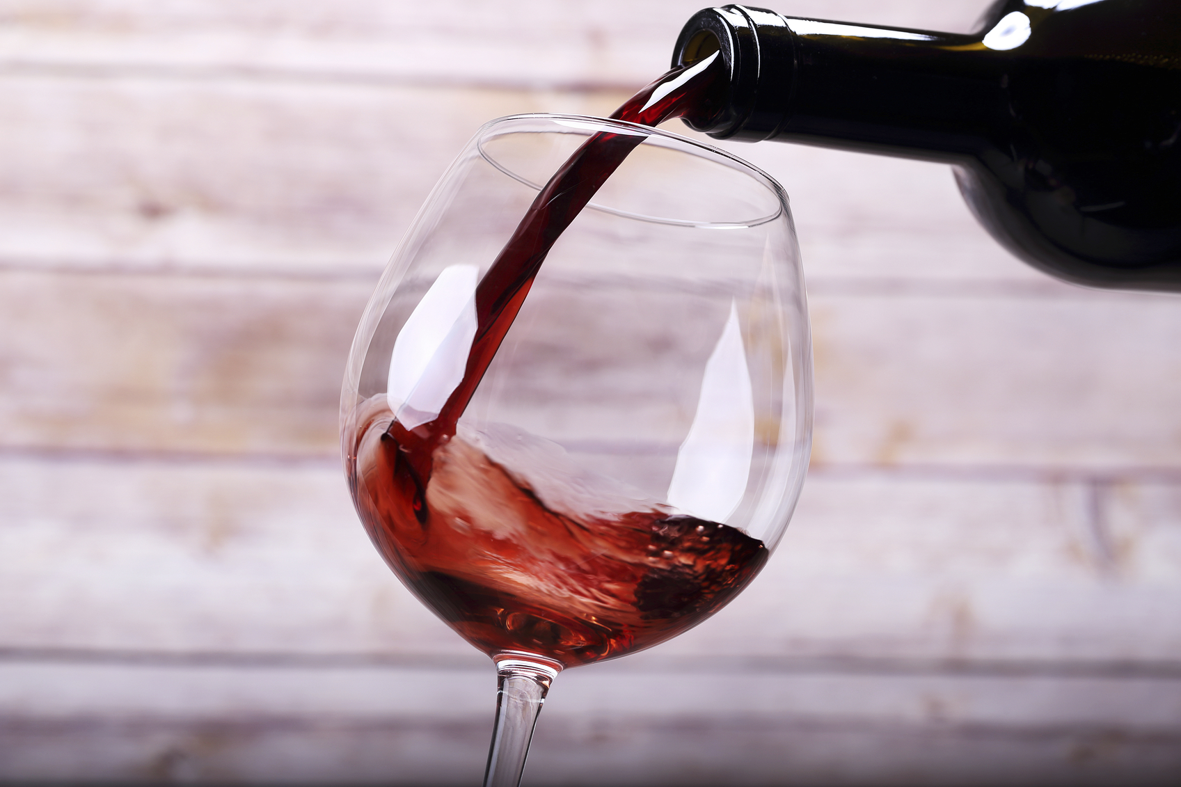 Italienischer Rotwein: Die Kunst des Weinanbaus in Italiens Regionen