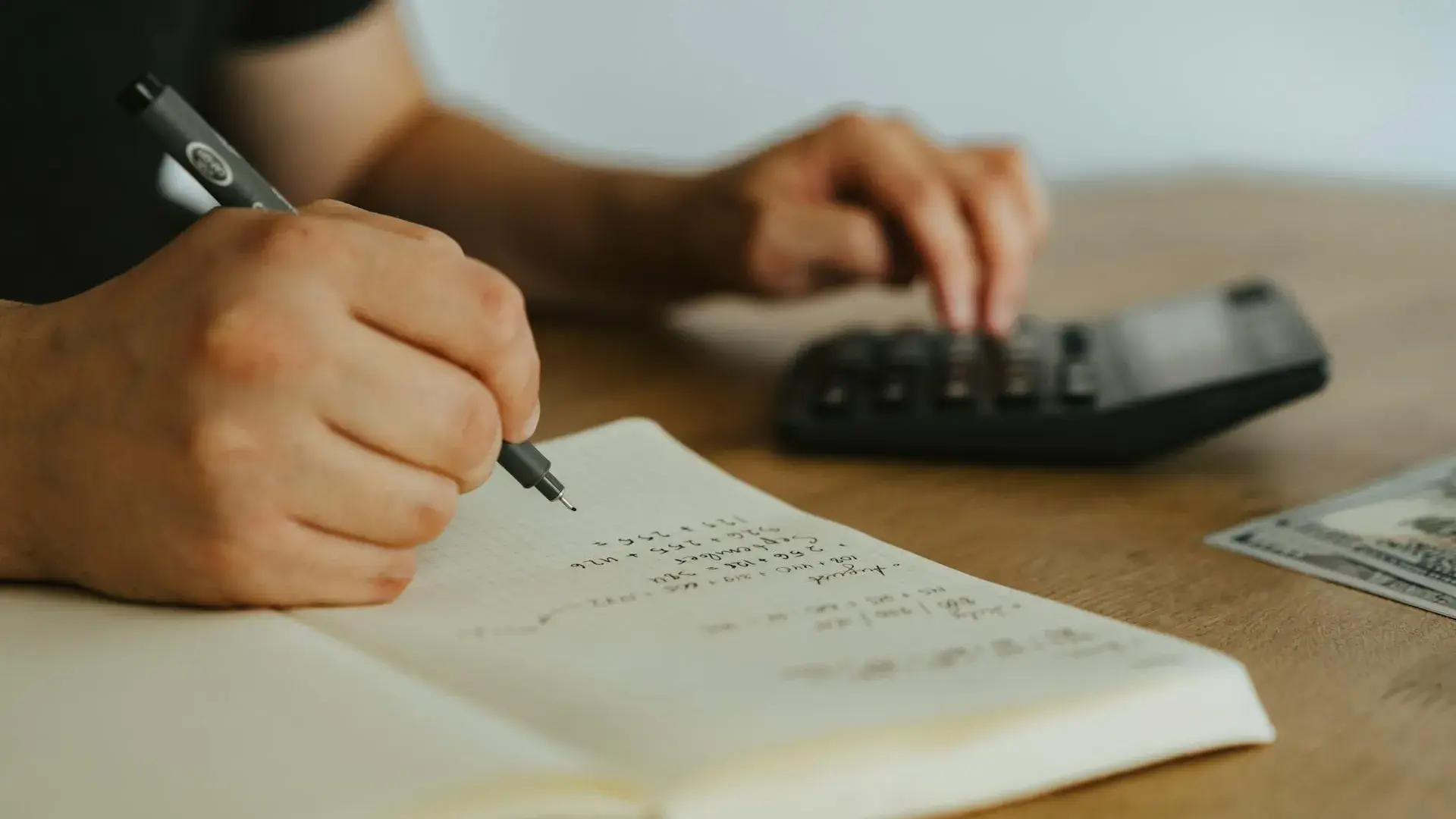 Schulden beim Finanzamt bewältigen: Praktische Tipps und rechtliche Möglichkeiten