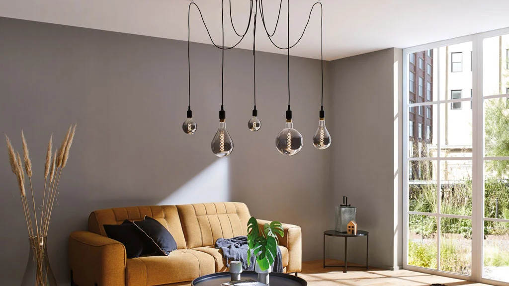 Verwandeln Sie Ihr Wohnzimmer mit einer Deckenlampe als Heißluftballon
