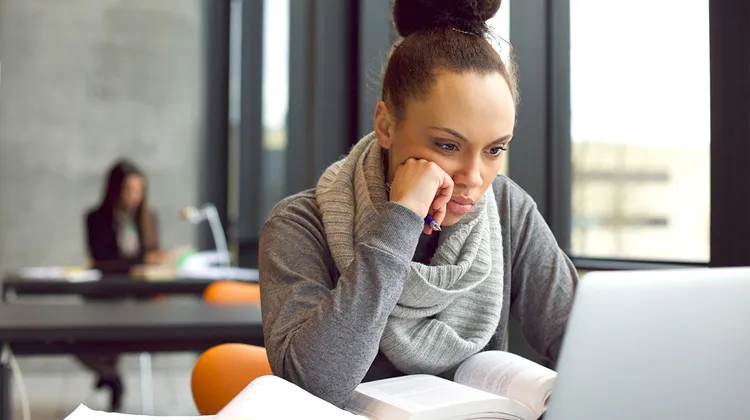 Dissertation Korrektur: Verständliche Sprache für komplexe Inhalte