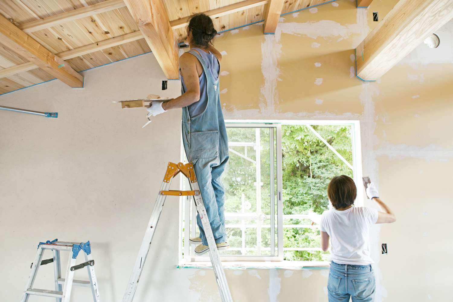 Altbau sanieren wie ein Profi: So kombinieren Sie traditionelles Flair mit modernen Renovierungslösungen