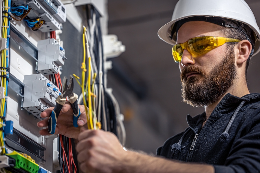 Die UVV Prüfung als unverzichtbarer Bestandteil der DGUV V3 Prüfung für Ihre elektrische Infrastruktur