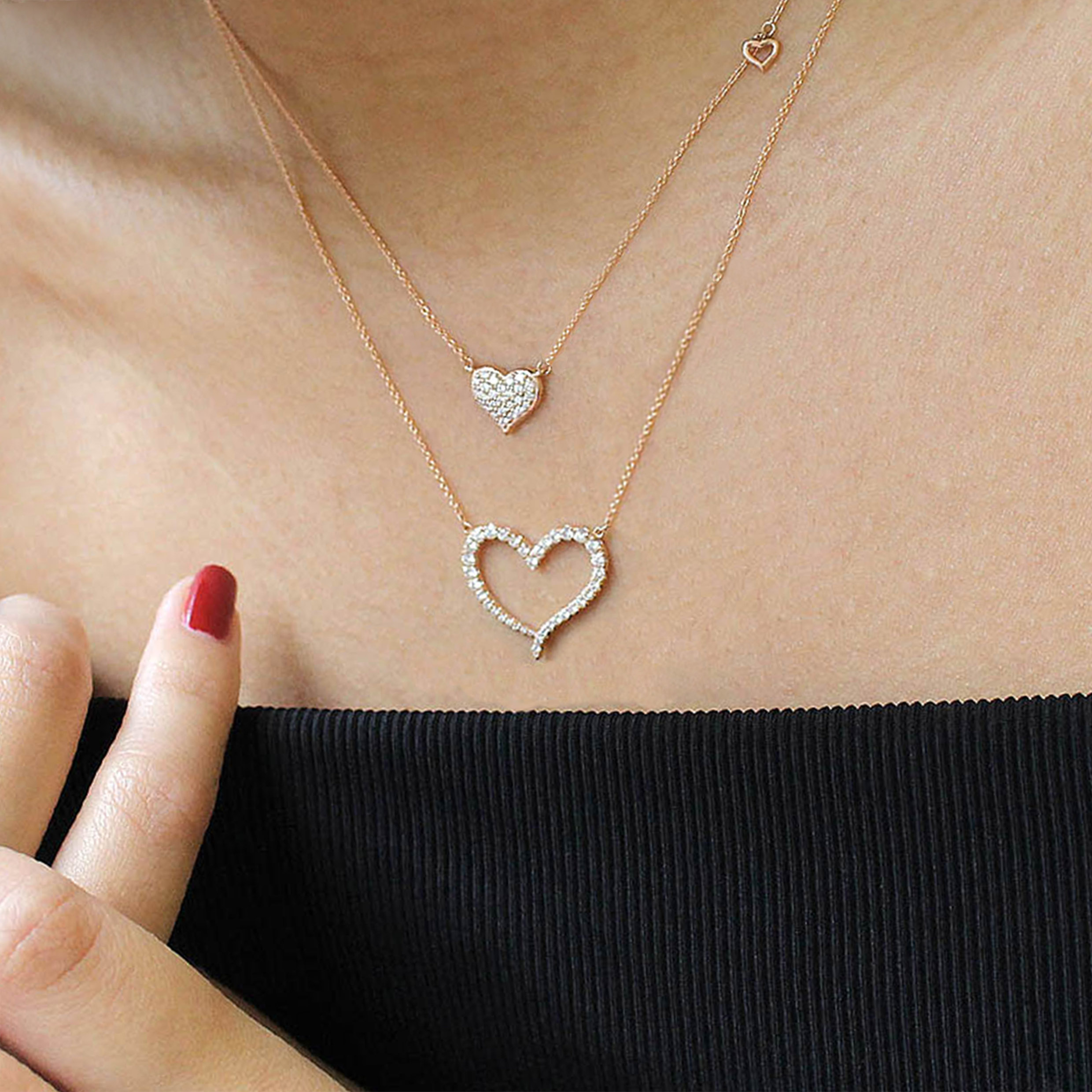 Die Kunst von Czarina Halsketten: Feinster Schmuck für Frauen, die Selbstvertrauen und Mut ausstrahlen