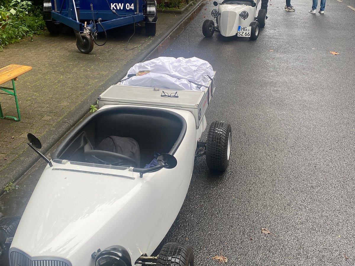 Buchen Sie Ihr Abenteuer noch heute mit Hot Rod Patrol